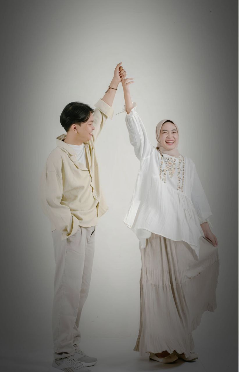 photo 6089064385415856780 y