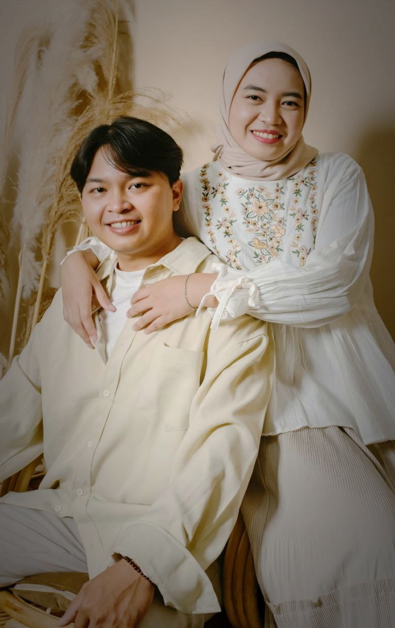 photo 6089064385415856784 y