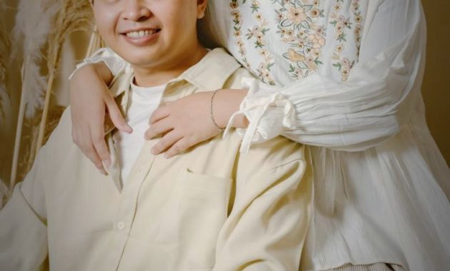 photo 6089064385415856784 y