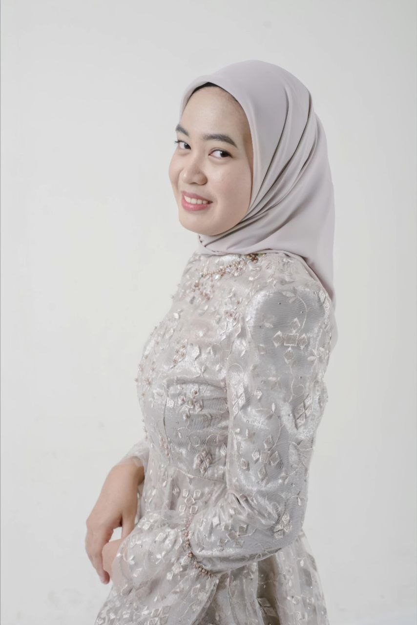 photo 6095811061778335220 y