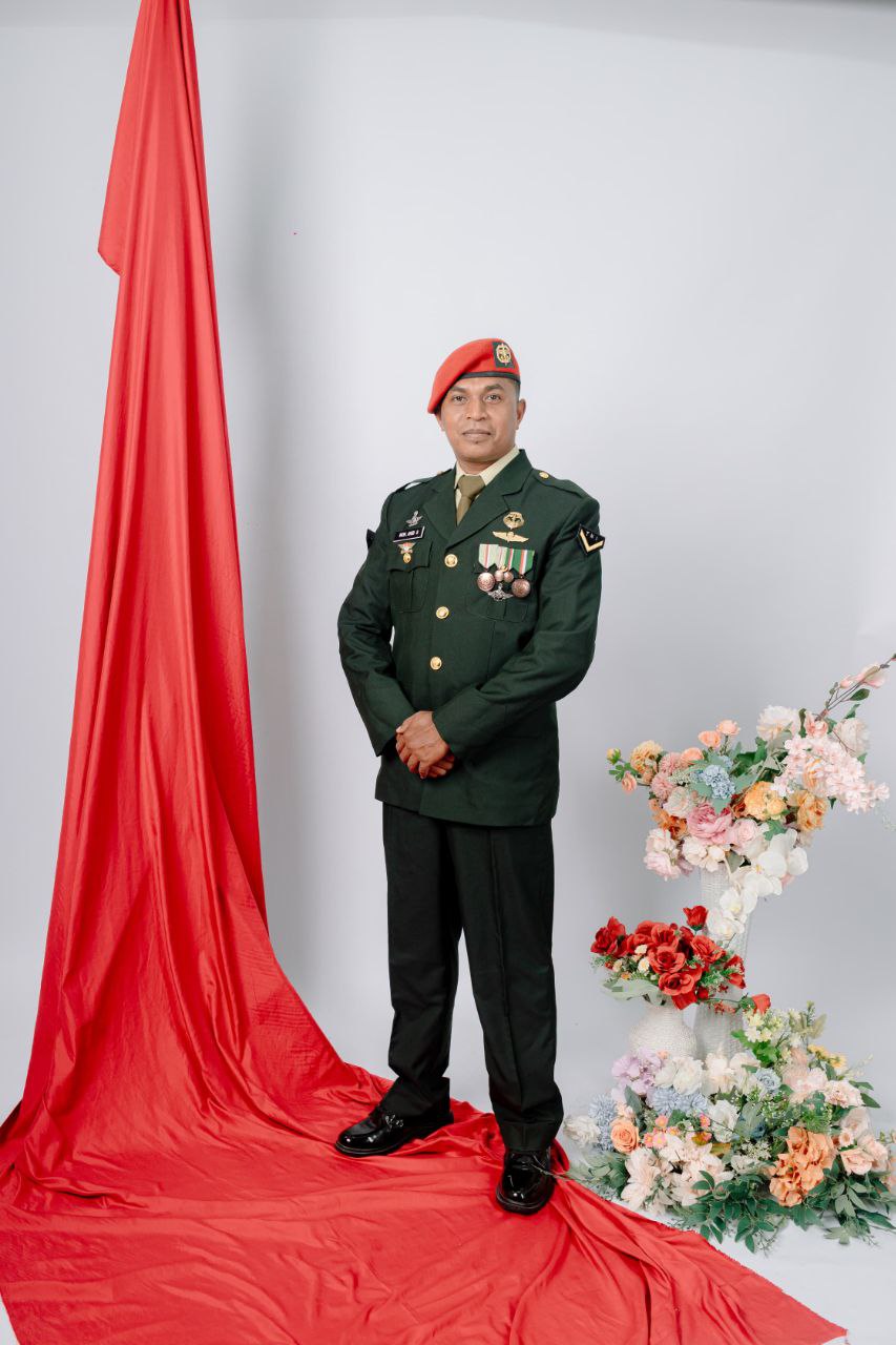 photo 6276257004552653812 y