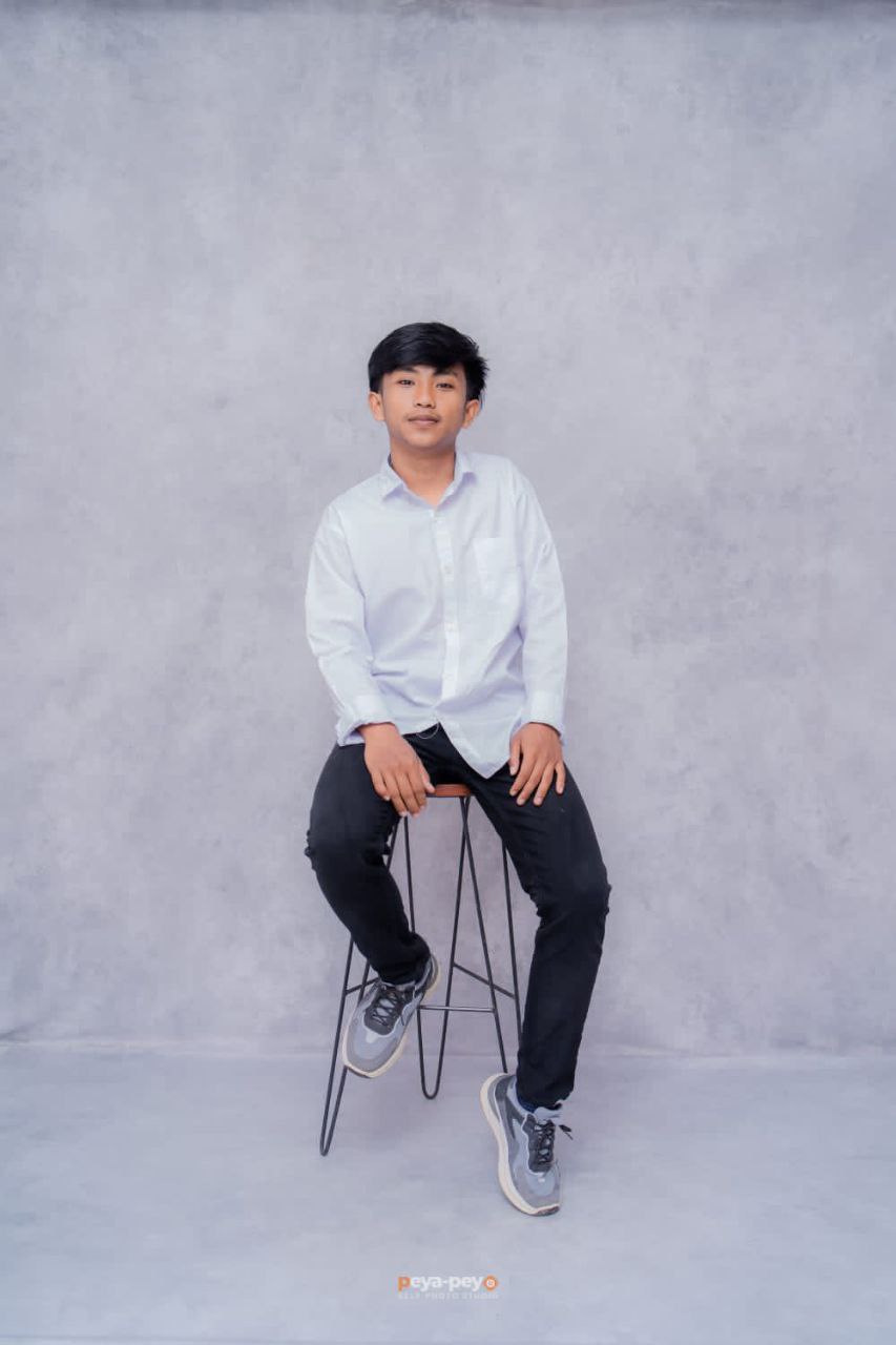 photo 6300933335424895865 y