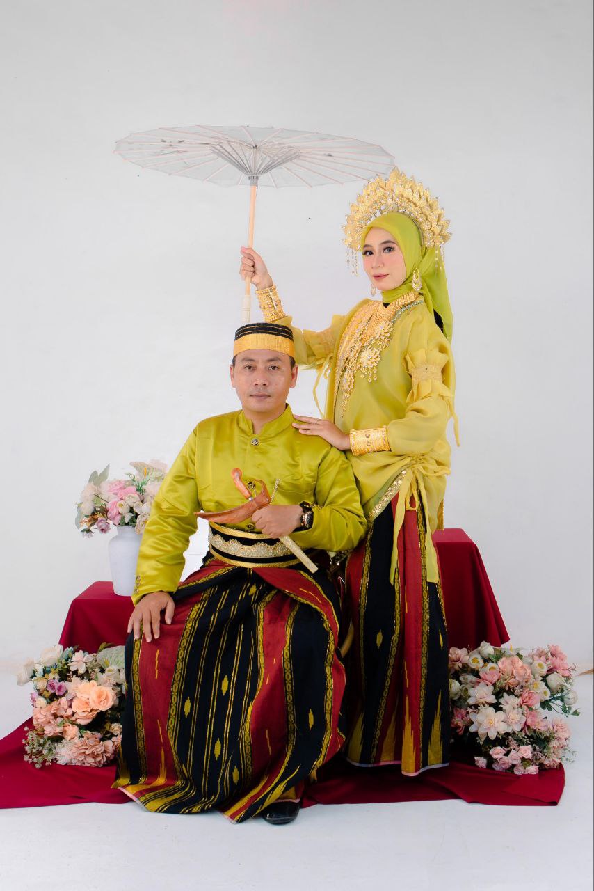 photo 6084511355013631025 y