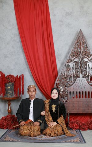 photo 6325435359344397929 y