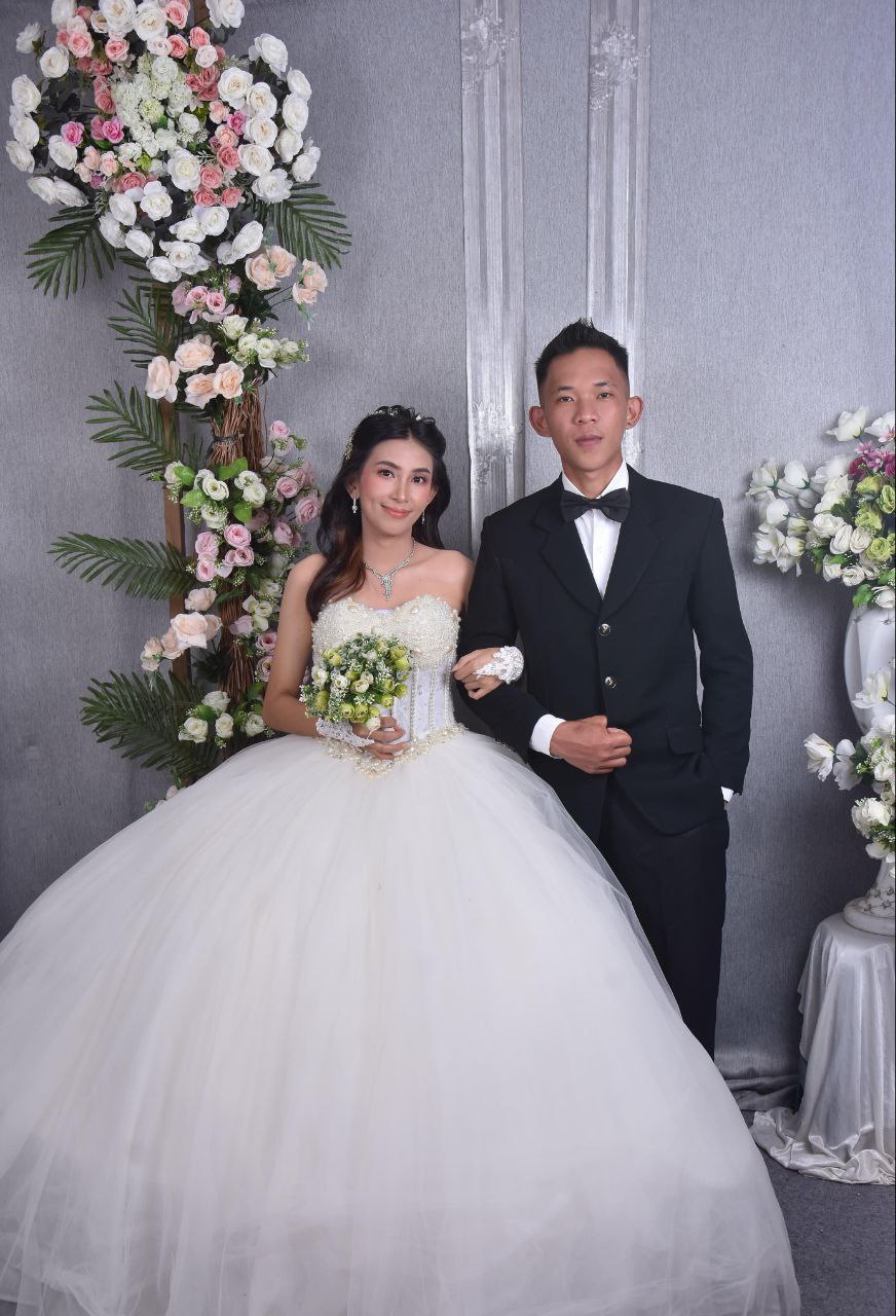 photo 6080172591936114180 y