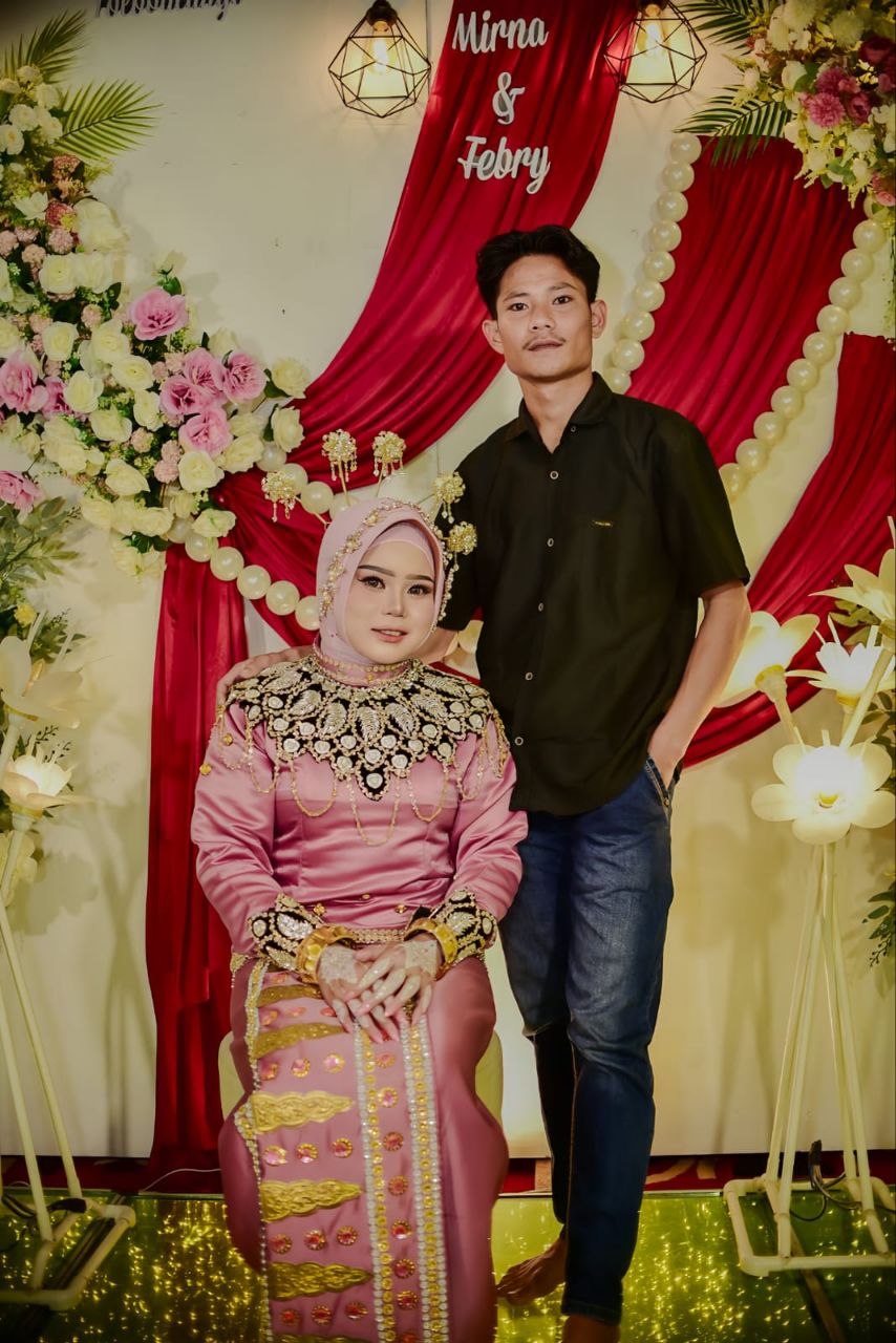 photo 6244603568027536921 y